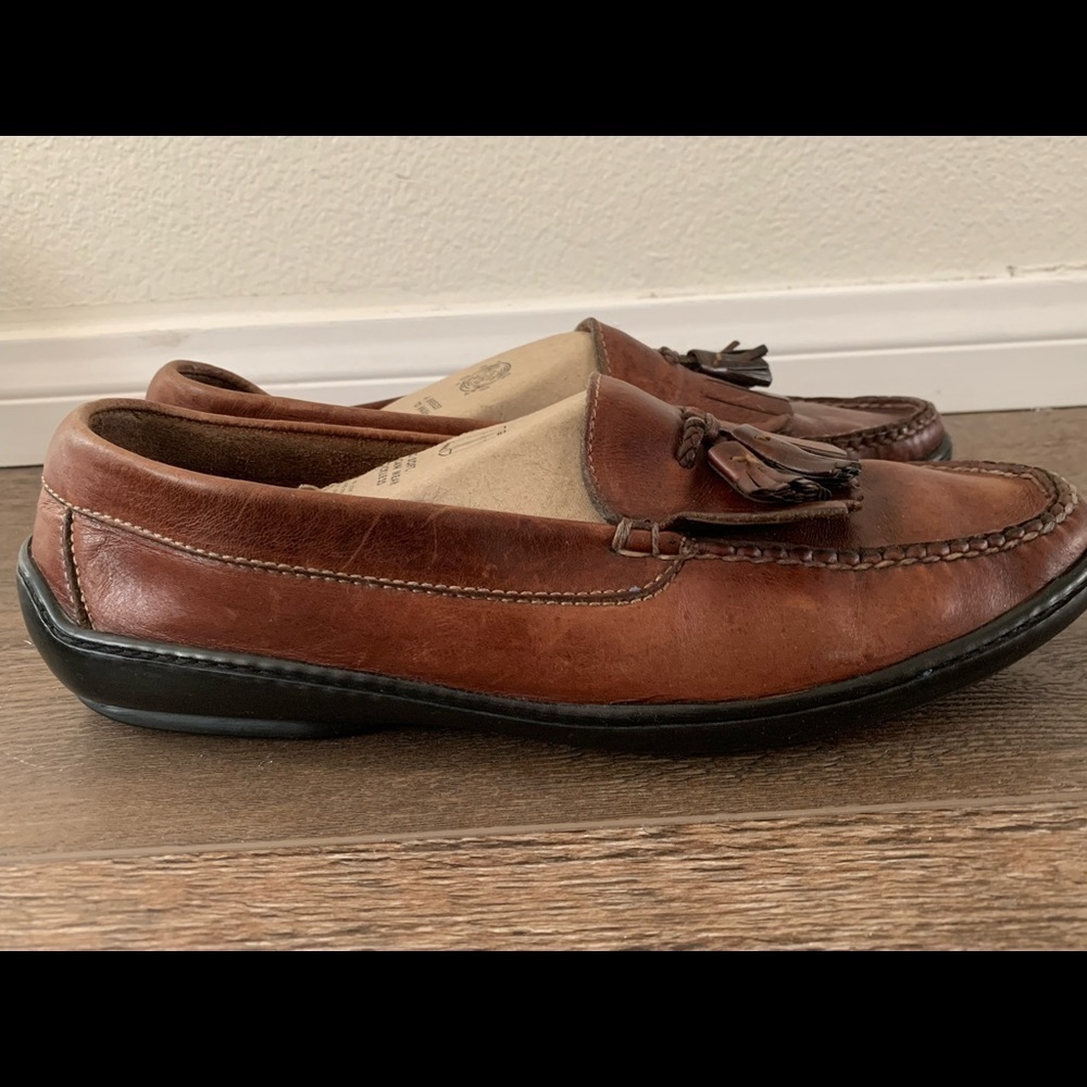 Shoes - Picture 4 of 9